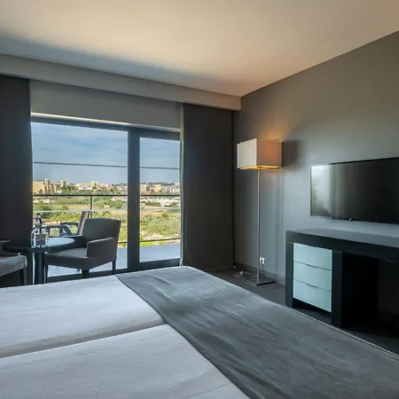 Gale Hotel 4*