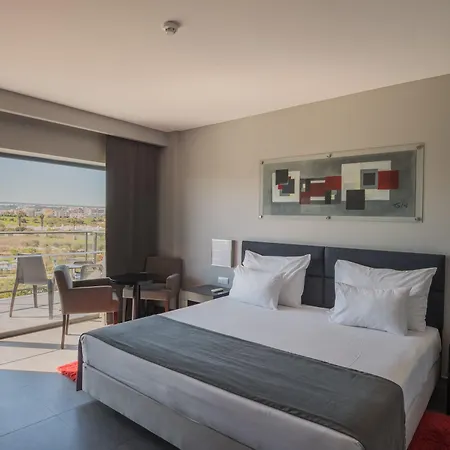 Gale Hotel