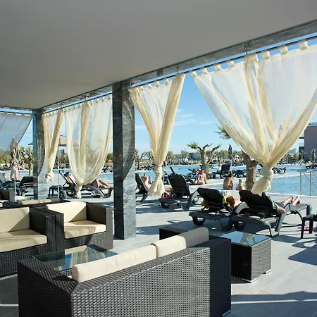 ガーレ 4* ラゴス